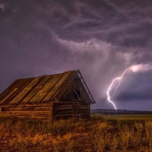 Severe Thunderstorm Preparation Image